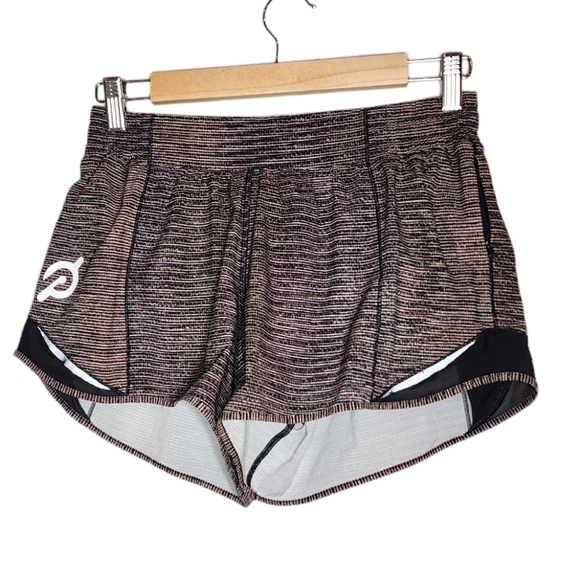 Lululemon × Peloton Hotty Hot Short ll 4" long. - Picture 4 of 16